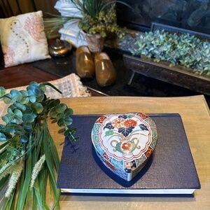 Vintage Japanese Porcelain Trinket/Jewelry Box Heart Shaped Colorful Flowers